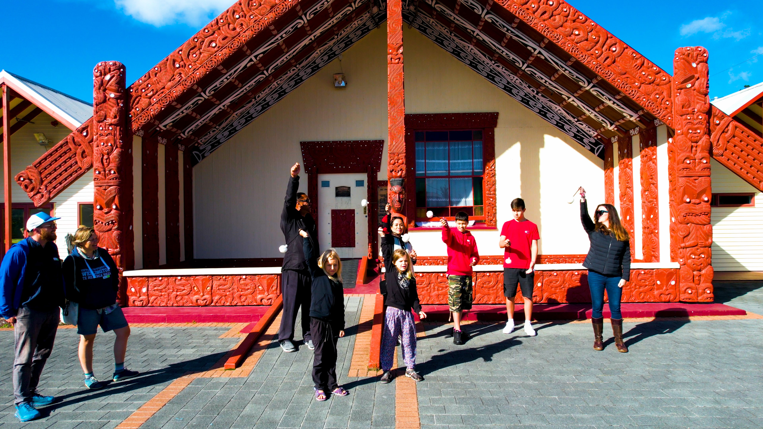 whakarewarewa village guided tour